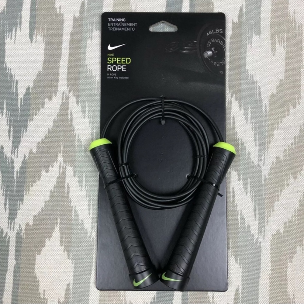 NIKE ADJUSTABLE LENGTH JUMP ROPE